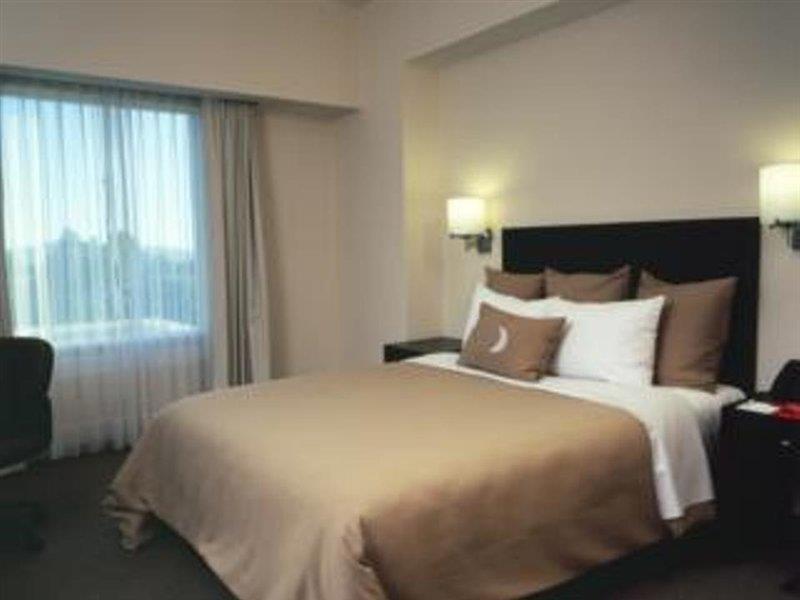 Fiesta Inn Toluca Tollocan מראה חיצוני תמונה